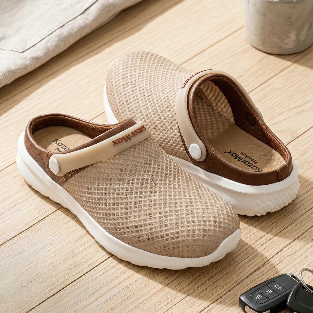 Men’s WANDERER Beige Comfort Clogs