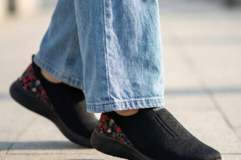 Women’s KazarMax Bloom Black Floral Casual Slip-On Sneakers