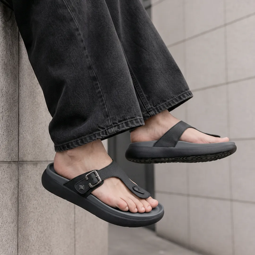 Men's ContourX Black V-Shape Cushioned Footbed Sandal